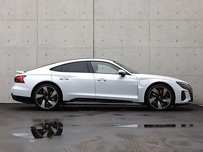 صورة مصغرة 23 لـ 2024 AUDI E-TRON GT QUATTRO