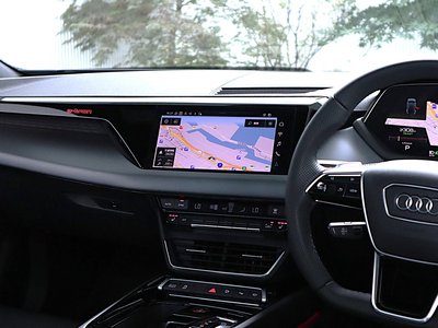 صورة مصغرة 30 لـ 2024 AUDI E-TRON GT QUATTRO