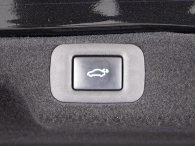صورة مصغرة 12 لـ 2018 Lexus LS