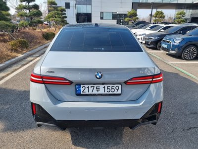 BMW 5 SERIES - 3