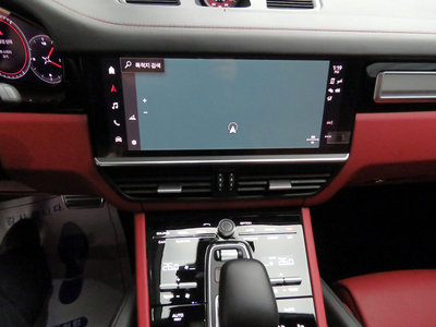 PORSCHE CAYENNE - 10