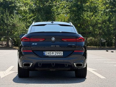 2023 BMW X6 photo 3