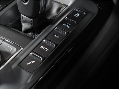 MASERATI LEVANTE - 9