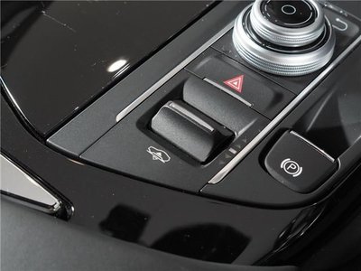 MASERATI LEVANTE - 10