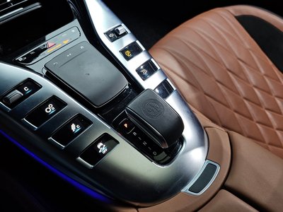 MERCEDES-BENZ GT AMG - 9