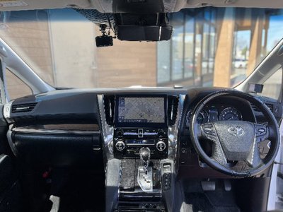 TOYOTA ALPHARD - 9