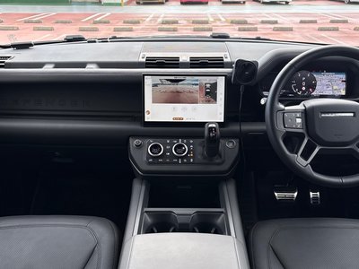 LAND ROVER DEFENDER 110 X DYNAMIC HSE D350 - 5