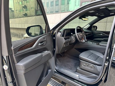 CADILLAC ESCALADE 5TH GENERATION - 10