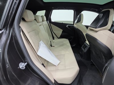 صورة مصغرة 18 لـ 2025 BMW X3