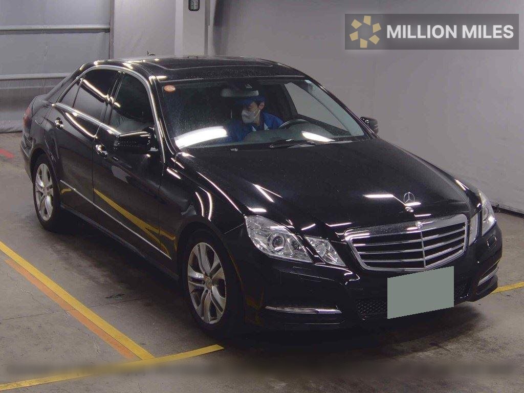 MERCEDES-BENZ E-CLASS - View 1