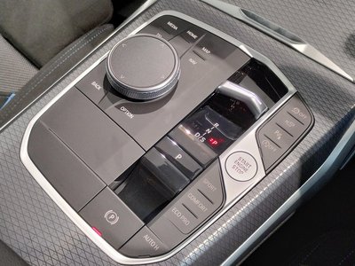 صورة مصغرة 29 لـ 2025 BMW 3 SERIES