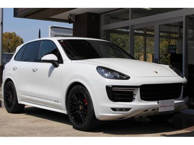 PORSCHE CAYENNE - 3