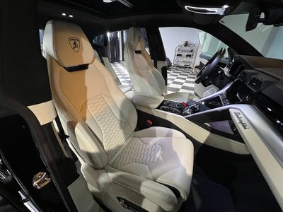 2020 Lamborghini URUS thumbnail 19