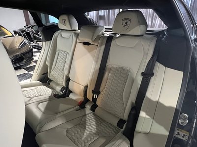 2020 Lamborghini URUS thumbnail 18
