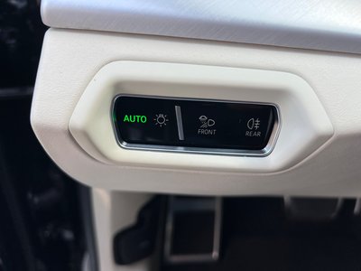 2020 Lamborghini URUS thumbnail 24