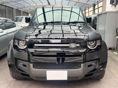 LAND ROVER DEFENDER - 2