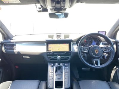 صورة 2 لـ 2020 Porsche MACAN