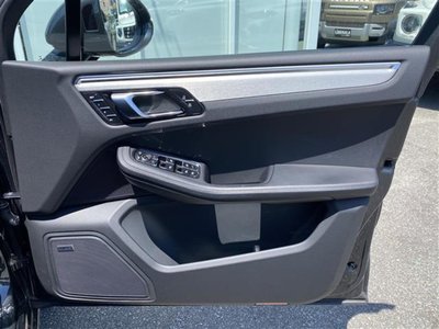 صورة مصغرة 16 لـ 2020 Porsche MACAN