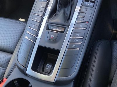صورة مصغرة 14 لـ 2020 Porsche MACAN