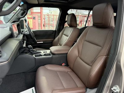TOYOTA LAND CRUISER 250 - 8