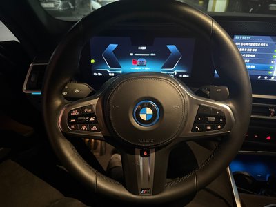 BMW I4 - 5