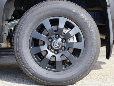 TOYOTA LAND CRUISER 250 - 7