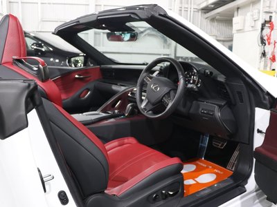 صورة 13 لـ 2023 Lexus LC CONVERTIBLE