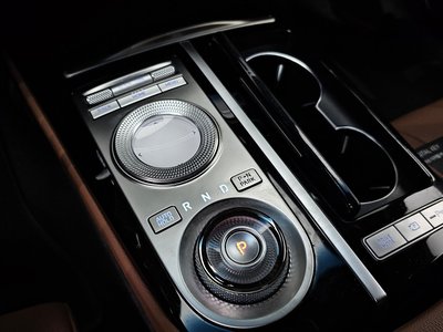 GENESIS G80 (RG3) - 9