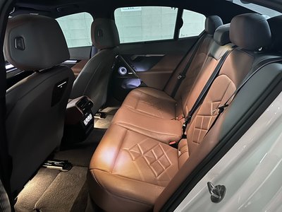 صورة 5 لـ 2024 BMW I5