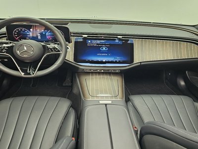 MERCEDES-BENZ E-CLASS - 4