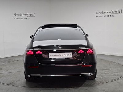 MERCEDES-BENZ E-CLASS - 3