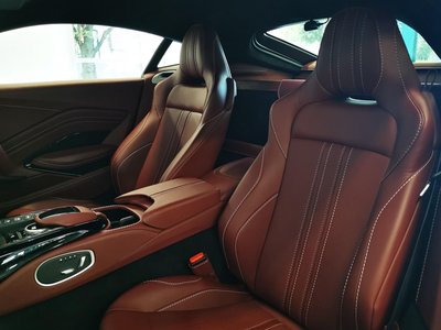صورة 2 لـ 2018 Aston Martin VANTAGE