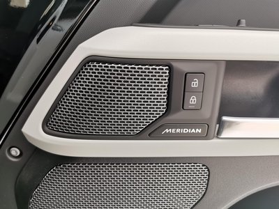 2023 LAND Rover DEFENDER — миниатюра 11