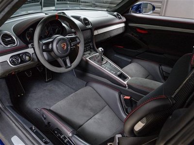 PORSCHE 718 CAYMAN - 10