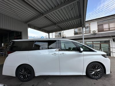 TOYOTA VELLFIRE - 4