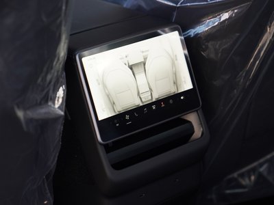 2026 Tesla MODEL Y thumbnail 13
