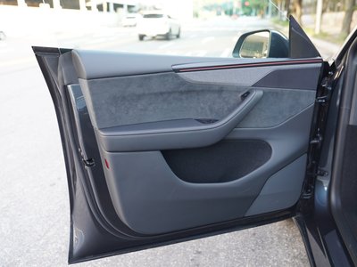 2026 Tesla MODEL Y thumbnail 12