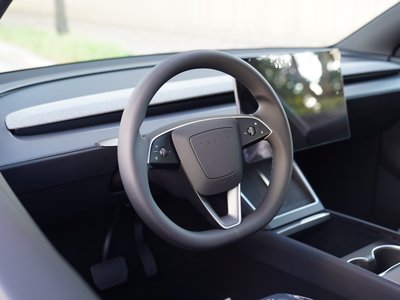 2026 Tesla MODEL Y thumbnail 14