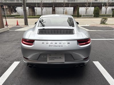 PORSCHE 911 - 8