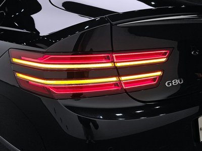 GENESIS G80 (RG3) - 10