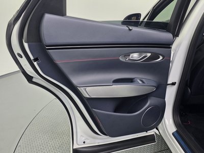 2023 Genesis GV70 — миниатюра 15