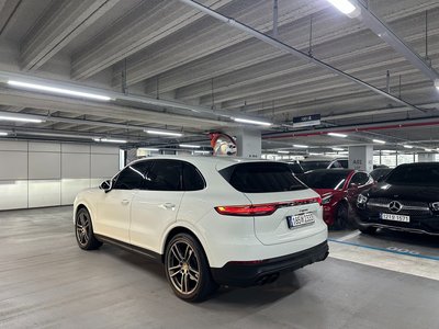PORSCHE CAYENNE - 6
