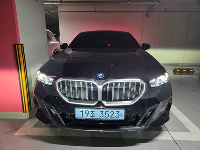 BMW I5 - 1