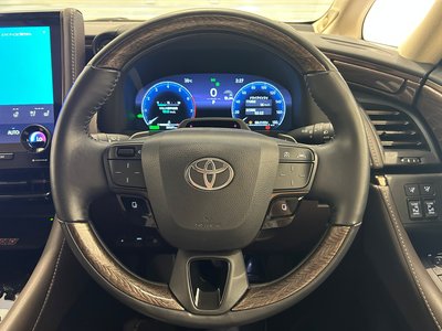 2023 Toyota ALPHARD — фото 3