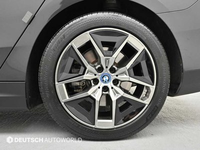 2024 BMW I5 photo 6