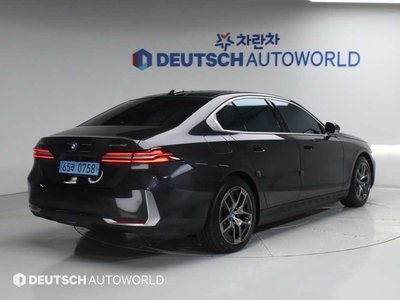 2024 BMW I5 photo 5