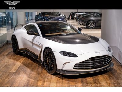 ASTON MARTIN VANTAGE