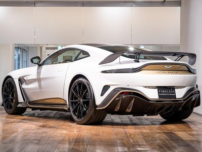 ASTON MARTIN VANTAGE - 7
