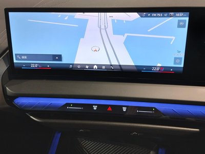 2025 BMW X3 thumbnail 18