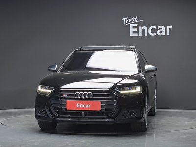 صورة 2 لـ 2020 AUDI S8